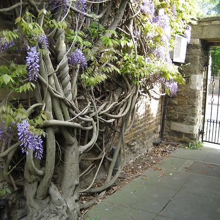 Wisteria Hotel Oakham Exterior photo